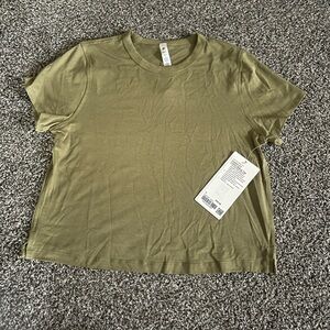 New Lululemon Green Classic Fit Cotton Blend Short Sleeve Shirt 6